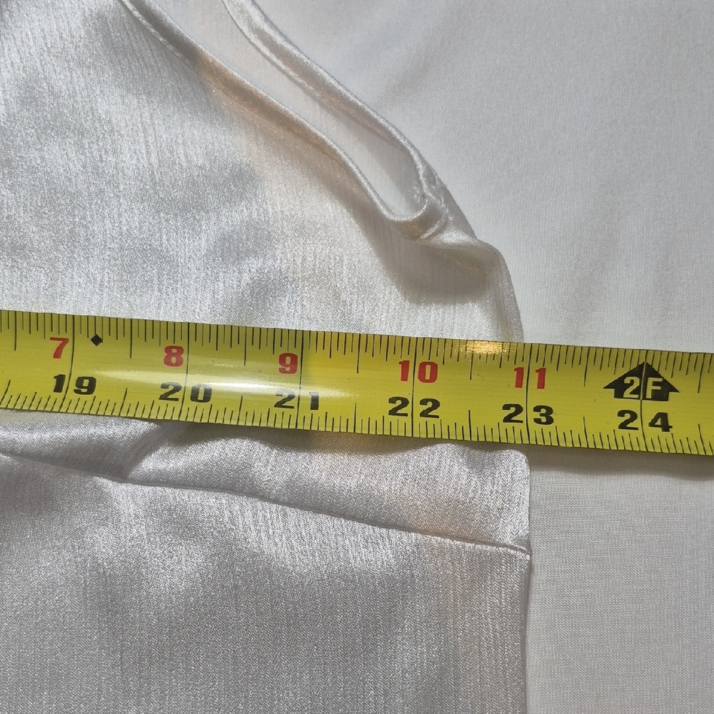 Dressbarn Women Plus 1X White Tank Top with Floral Accents - Picture 8 of 12